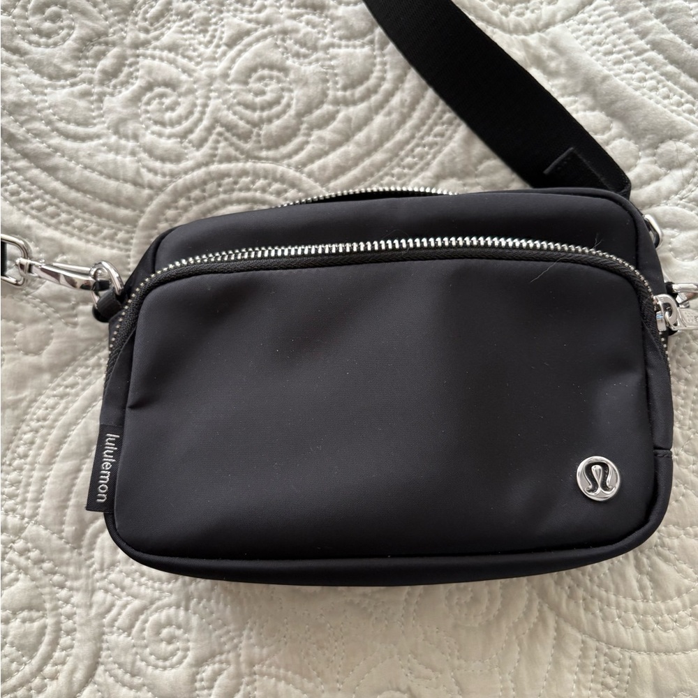 lululemon athletica Black Belt Bag